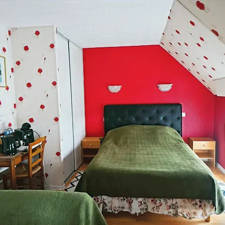 シャンブル レ サレ 3* ボーヴォワール