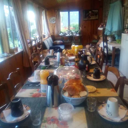 Les Salles 3* בובואר