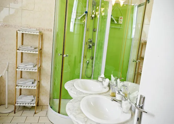 샹브레 르 살르 게스트하우스