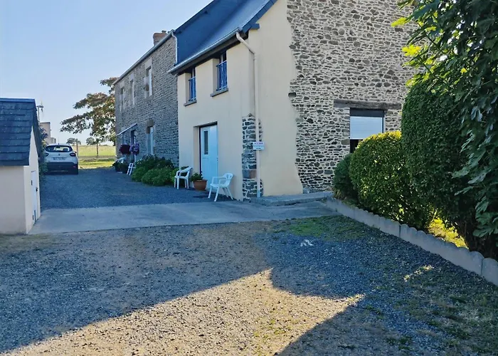 シャンブル レ サレ ゲストハウス