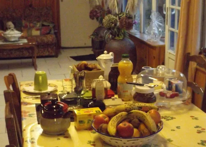 ゲストハウス シャンブル レ サレ ボーヴォワール