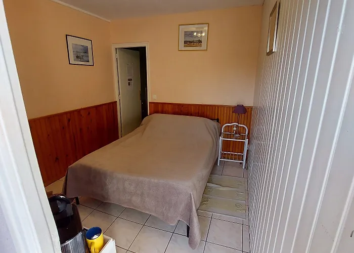 게스트하우스 샹브레 르 살르 3*